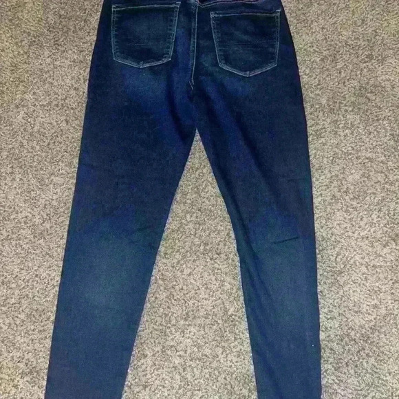 American Eagle High Rise Skinny Jeans - Picture 2 of 7